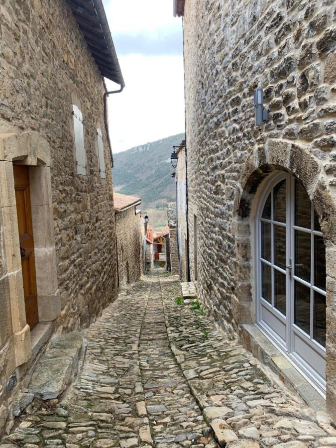 הוילה Mostuéjouls Gite L'Oustal De La Fontaine Grand Causses Et Gorges Du Tarn מראה חיצוני תמונה