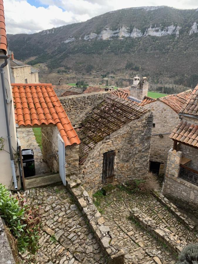 הוילה Mostuéjouls Gite L'Oustal De La Fontaine Grand Causses Et Gorges Du Tarn מראה חיצוני תמונה