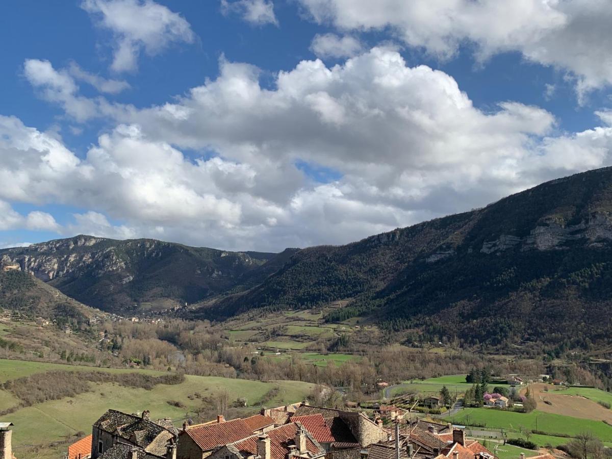 הוילה Mostuéjouls Gite L'Oustal De La Fontaine Grand Causses Et Gorges Du Tarn מראה חיצוני תמונה